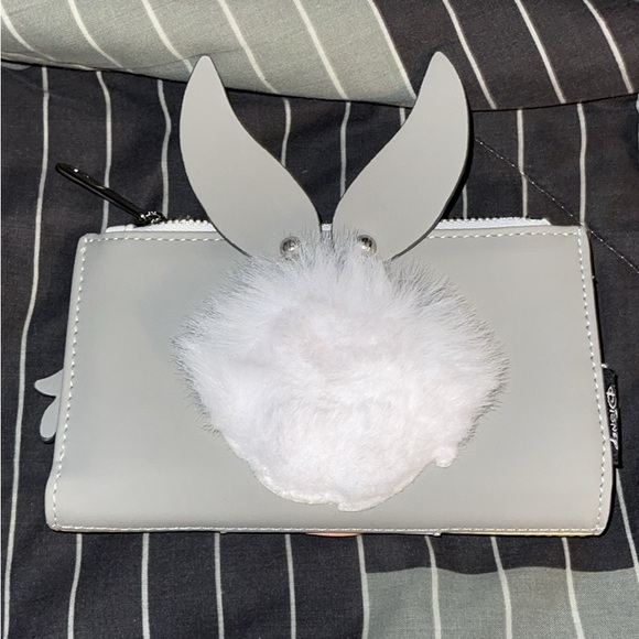 Loungefly Disney Thumper Gray and Cream Wallet - Picture 3 of 3